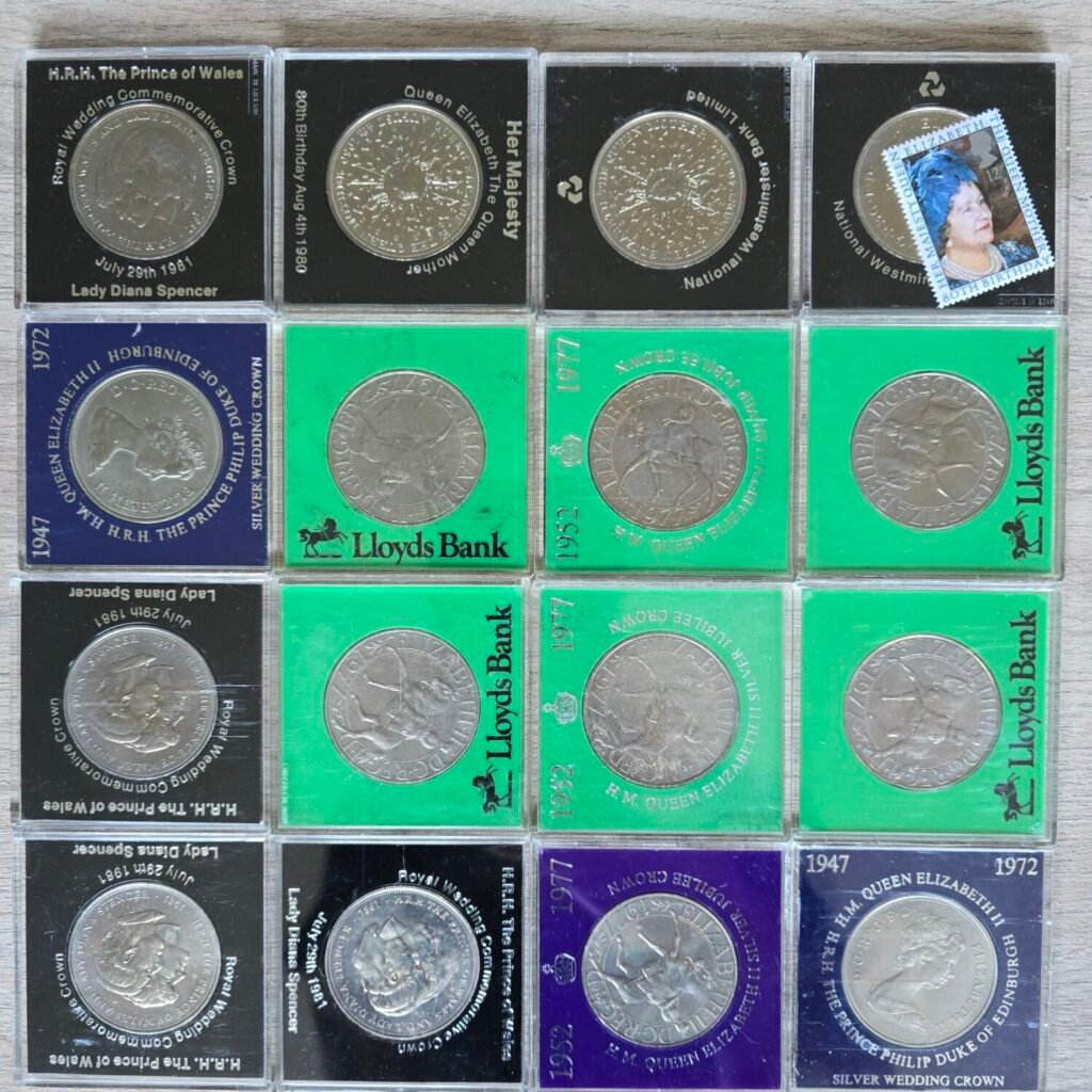 Lot B22 – Collection of 16 UK Crowns - CrawleyCoins