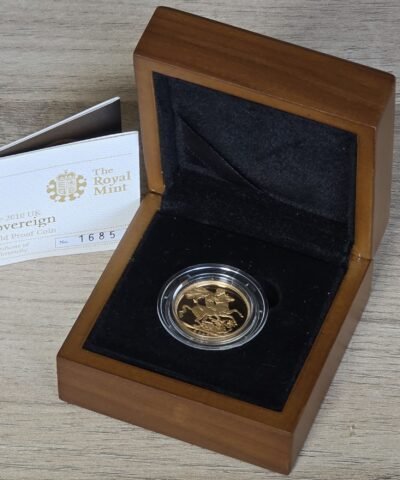 2010 Queen Elizabeth II IRB Portrait Proof Full Sovereign London Box