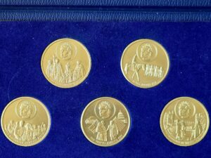 1977 Silver Jubilee Cover 5x Commemorative Set in Blue Wallet