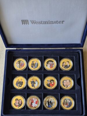 Lot: 529 - 2011 Cook Islands William and Kate Royal Wedding Gold Plated 12-Coin Collection