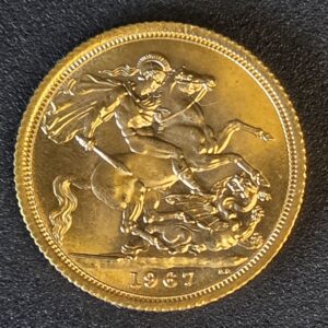 1967 Queen Elizabeth II Young Head Full Sovereign - London